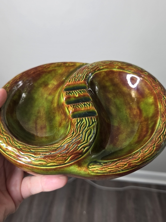 Holland Mold Other - Vintage MCM Hollad Mold Ceramic Ashtray